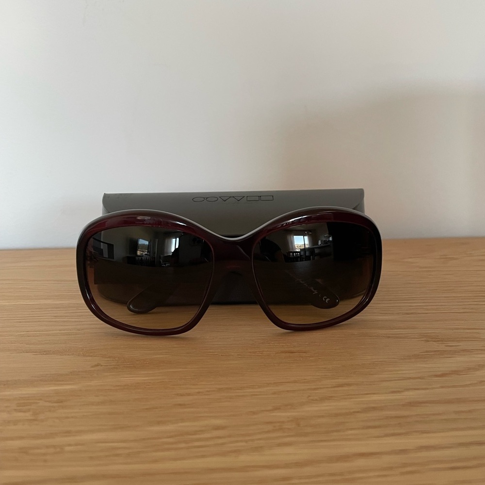 Oliver Peoples Rovella Sunglasses